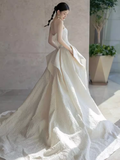 Vintage Ball Gown Strapless Lace White Wedding Dresses HZ1024