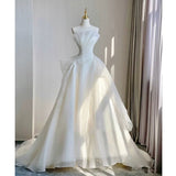 Timeless Ball Gown Strapless Tulle Long White Wedding Dresses With Ruffles HZ1024