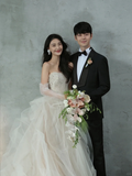 Vintage Ball Gown Strapless Tulle Lace With Gloves Long Wedding Dresses HZ1024